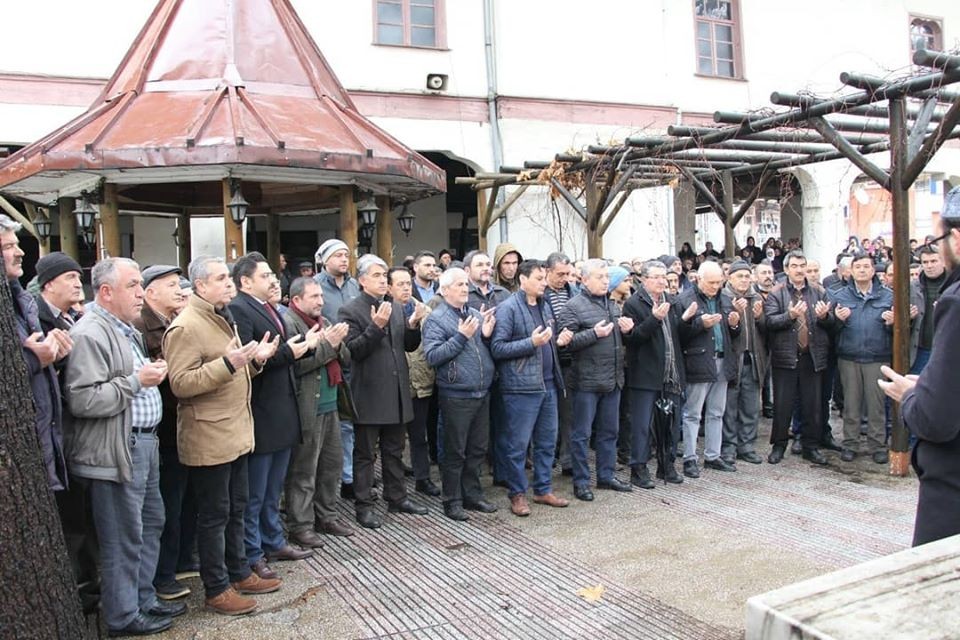Tarihi camide asırlık asker uğurlama geleneği 