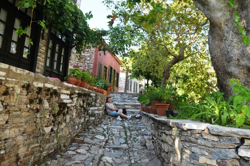 Tarihi Doğanbey köyüne yerli ve yabancı turist ilgisi 