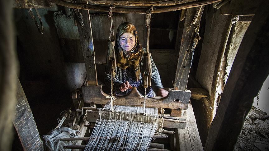 Tarihi dokuma tezgahına sahip çıkıyor
