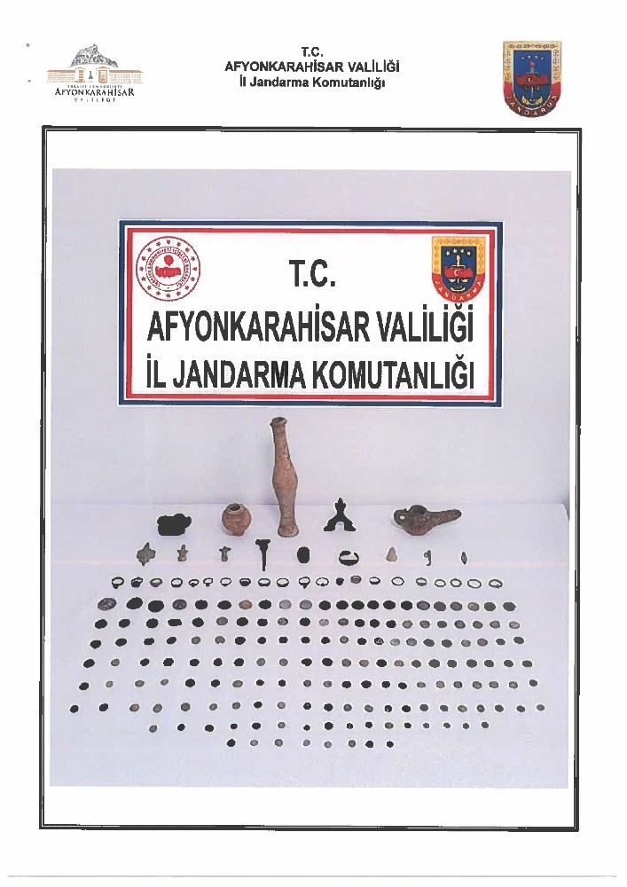 Tarihi eser kaçakçısı otobüs terminalinde yakalandı 