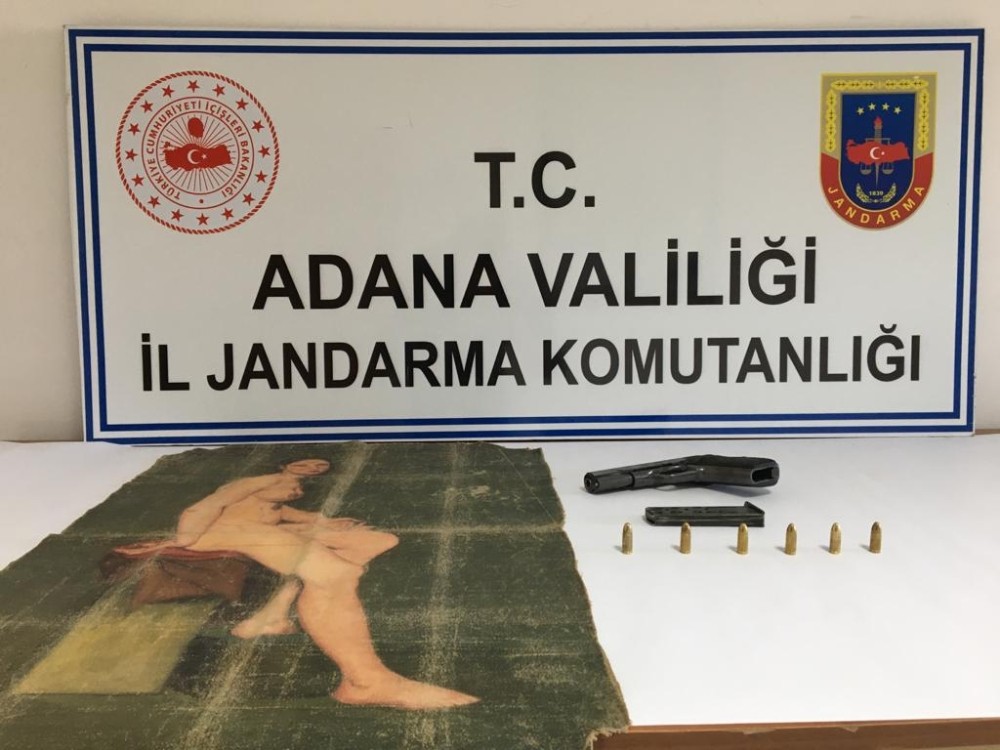 Tarihi esere müşteri ararken yakalandılar 