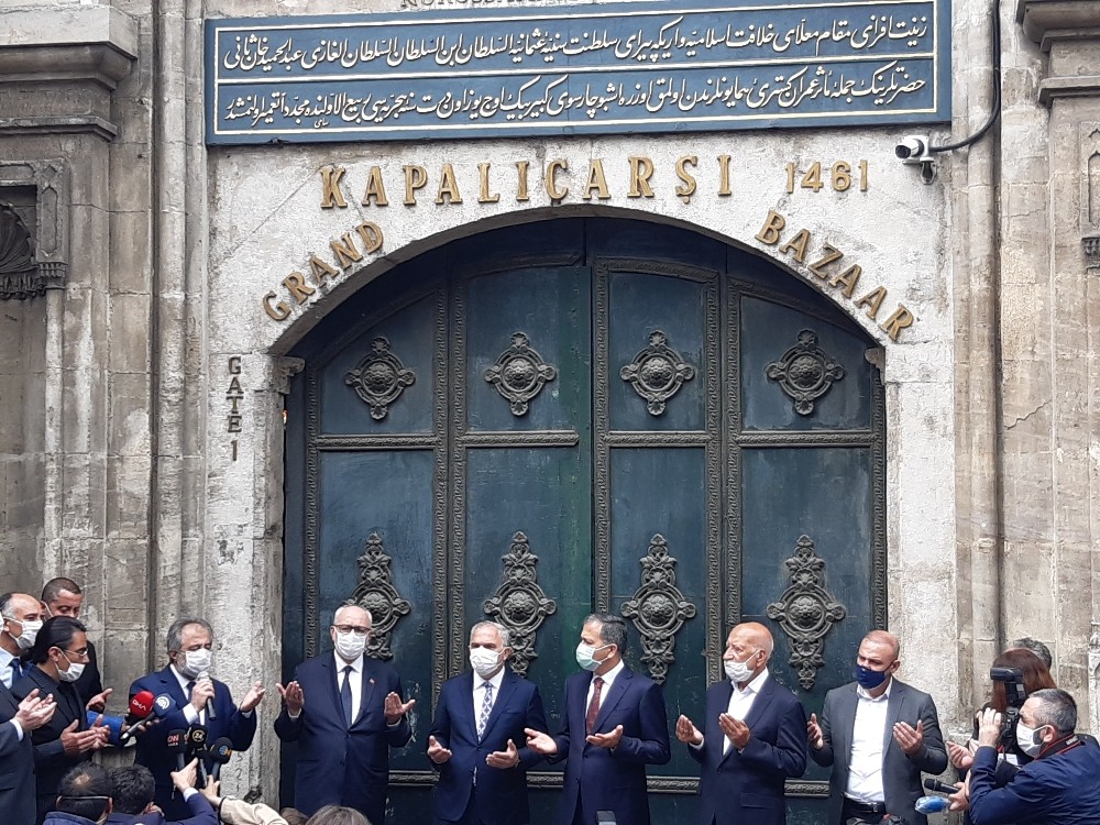 Tarihi Kapalıçarşı dualarla açıldı 