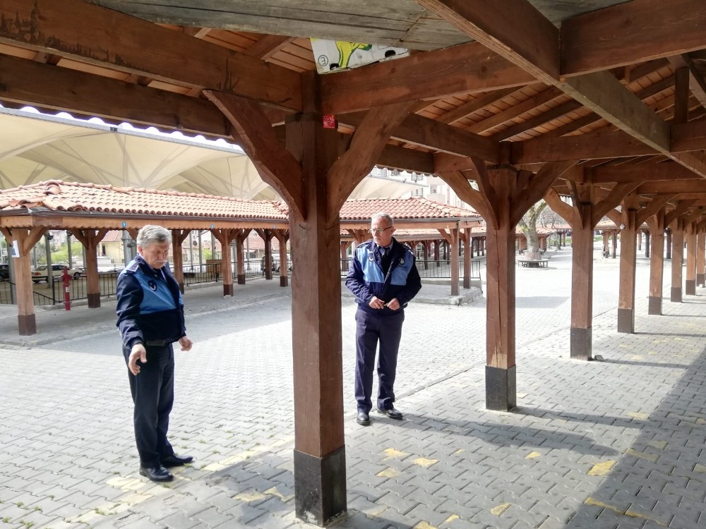 Tarihi kentte pazar yeri düzenlemeleri yapıldı 