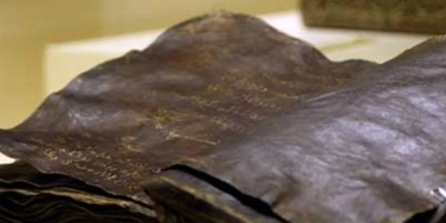 Tarihi keşfi dünyaya böyle duyurdular! İncil'in ilk el yazması, saklı kalmış bölümü bulundu: Binlerce yıldır kayıptı!