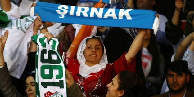 Tarihi kongreden ilk görüntüler
