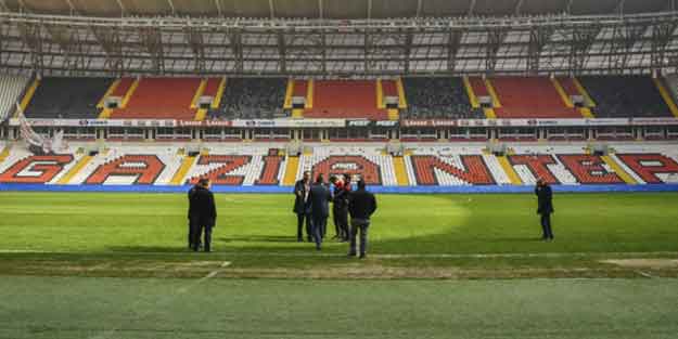 Tarihi kulüp maça çıkmadı! Küme düşürülecek