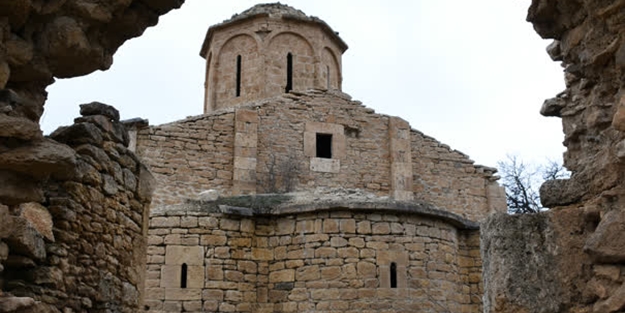 Tarihi Manastır 668 yıldır ayakta