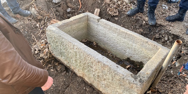 Tarihi niteliği olduğu değerlendirilen mezar bulundu! Bahçe sahibi gözaltında