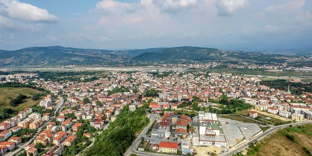 Tarihi olay: Rus uçağının o ilçeye indiği ortaya çıktı! Halk ellerinde sopalarla hücum etti