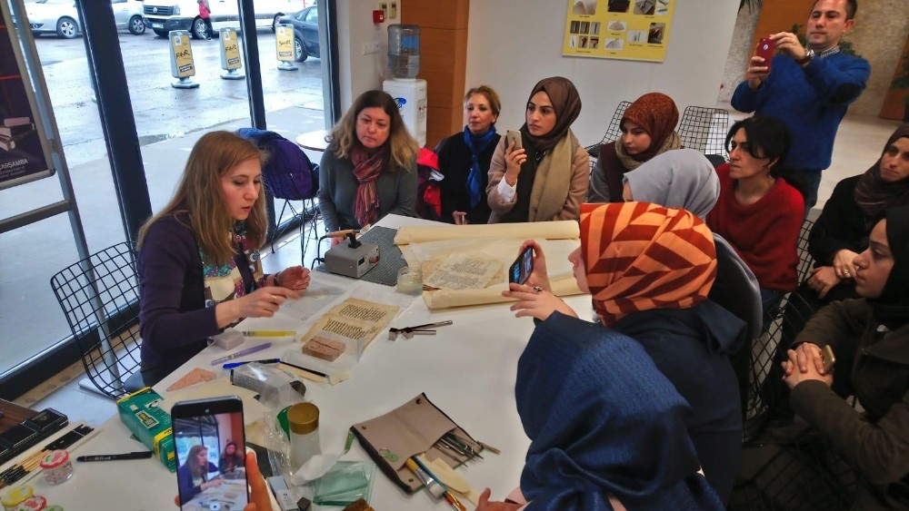 Tarihi sayfalar Serdivan Fikir Sanat Akademisinde restore edildi