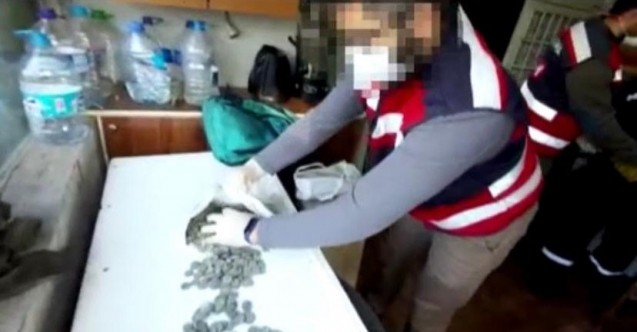 Tarihi sikkeleri satamadan yakayı ele verdi