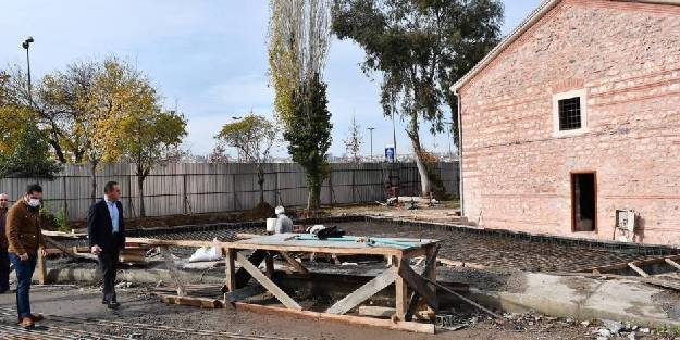 Tarihi Sinagog Millet Kütüphanesi olarak hizmet vermek için gün sayıyor