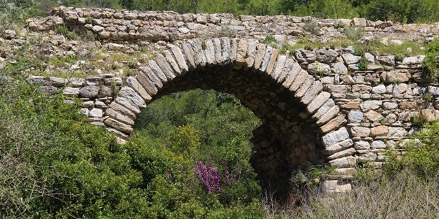 Tarihi su kemerine zarar verildiği iddiasıyla ilgili inceleme