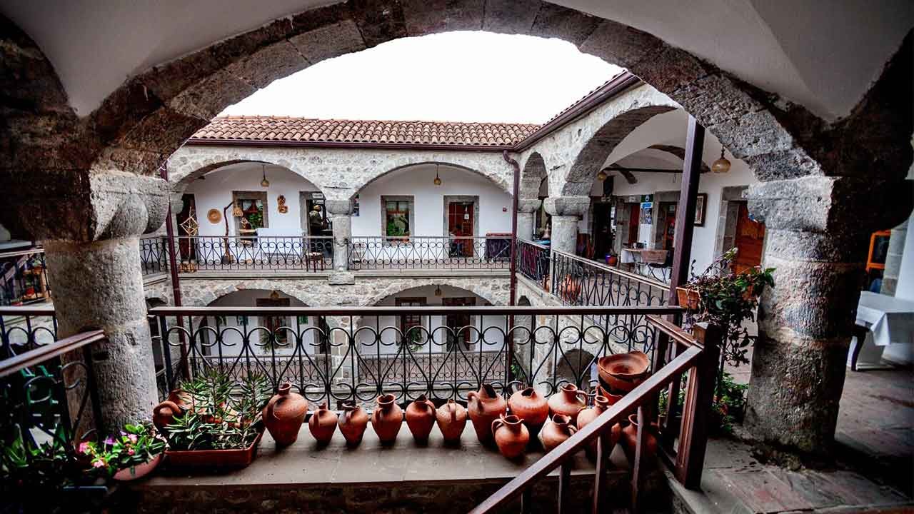 Tarihin derinliklerinde kaybolan miras! Trabzon'da sadece 7'si ayakta kalabildi!