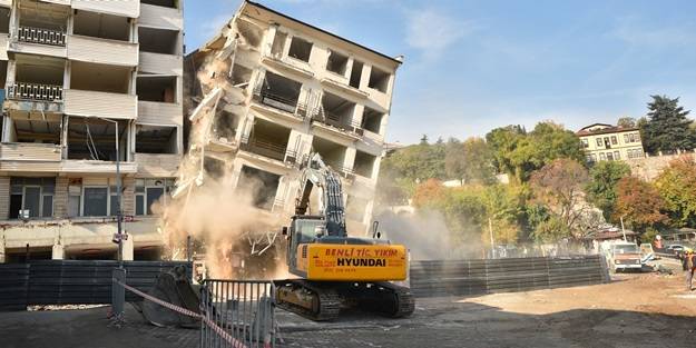 Tarihin önündeki engeller kalkıyor