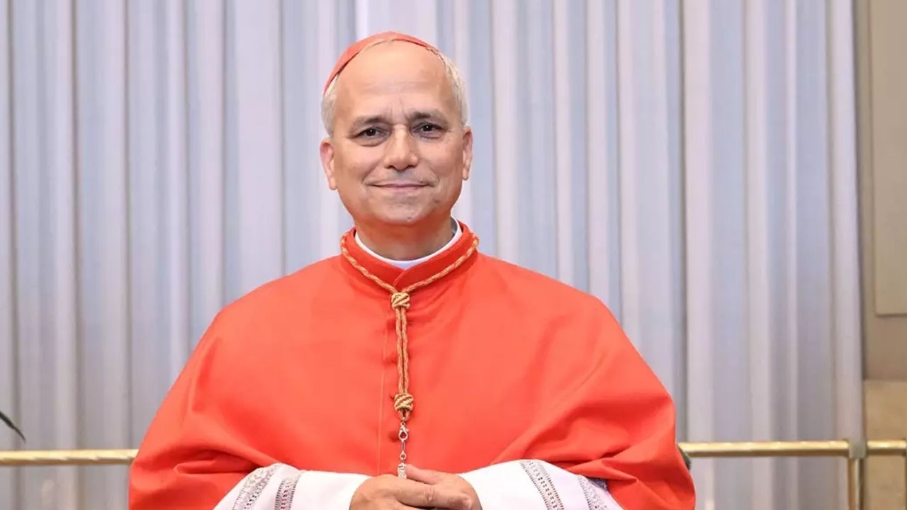 Tarihteki ilk ABD'li papa! Robert Prevost, kendine 14. Leo adını seçti!