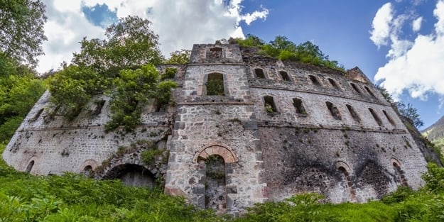 Tarihten bir köşe: Vazelon Manastırı
