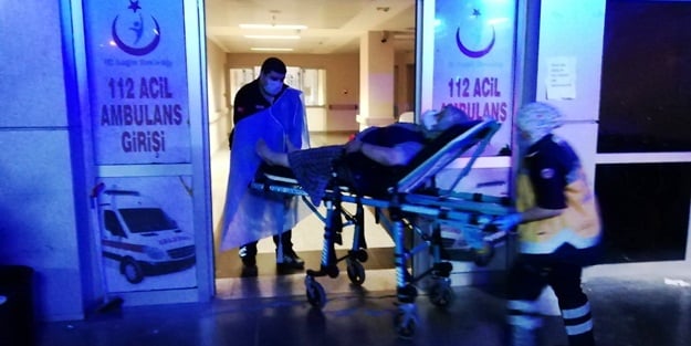 Tarım aracı şarampole devrildi: Ölü ve yaralılar var