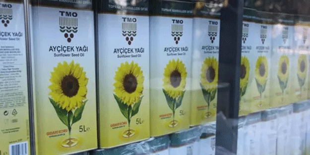 Ayçiçek yağına indirim yaptıklarını duyurdular! Bir market daha...