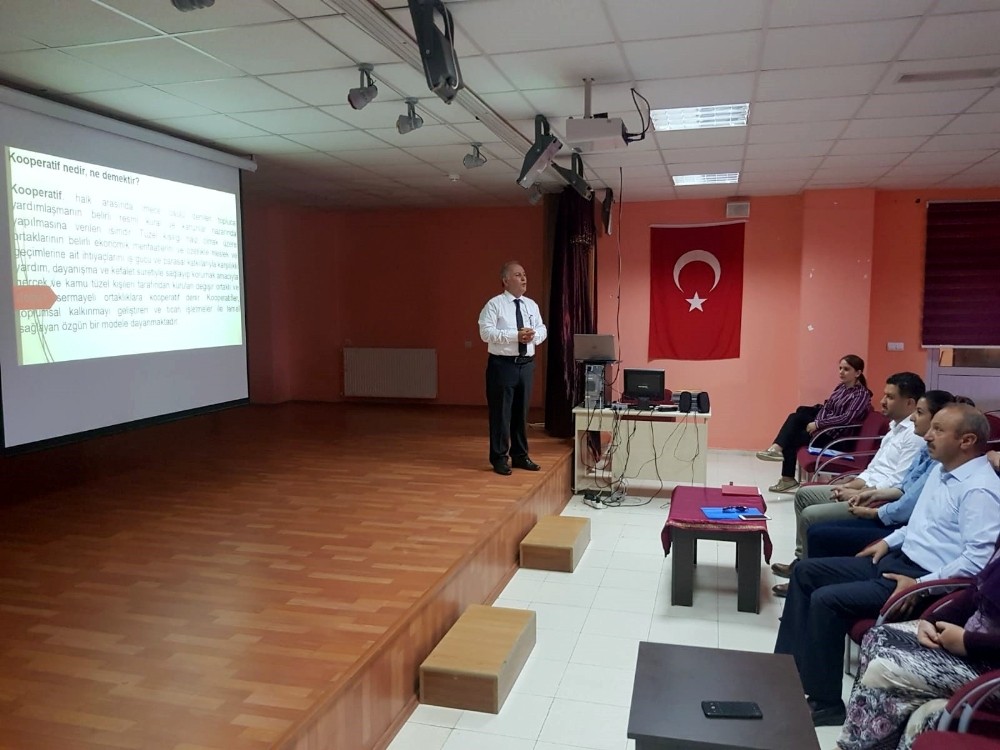 Tarım ve Hayvancılık Sektörünün Geleceği Kooperatifçilikte 