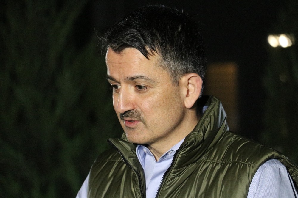 Tarım ve Orman Bakanı Pakdemirli’den çiftçi ve tarım emekçilerine alkışlı destek 