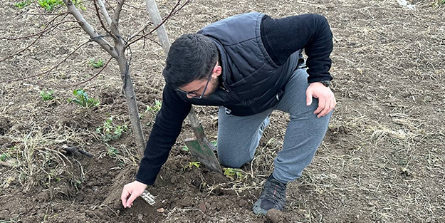 Tarlasını süren çiftçi şans eseri buldu! Bizans hazinesi...