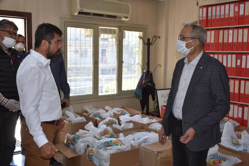 Tarsus Belediyesinden berber, kuaför ve güzellik salonlarına hijyen seti 