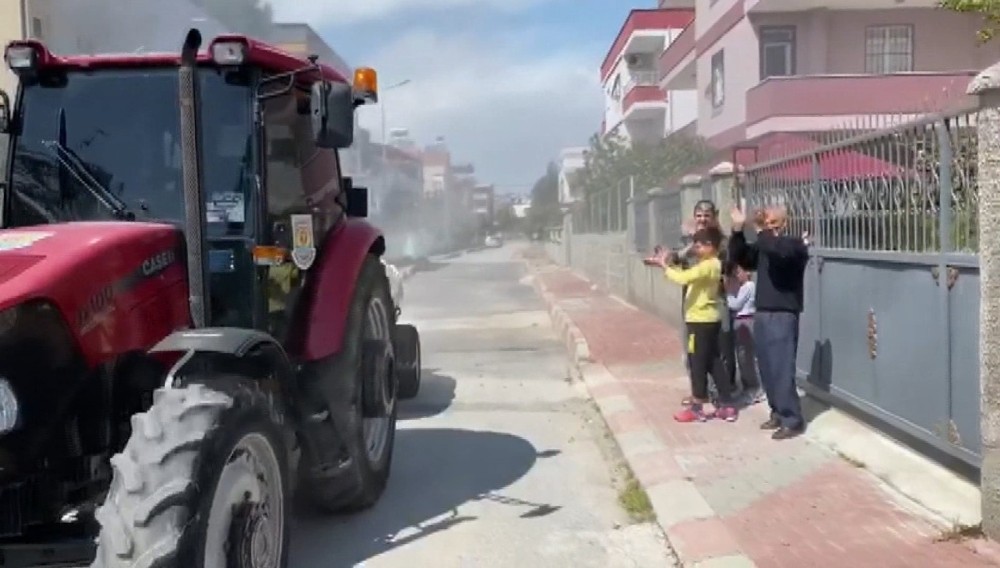 Tarsus Belediyesine, sağlık çalışanları ve vatandaştan alkışlı teşekkür 
