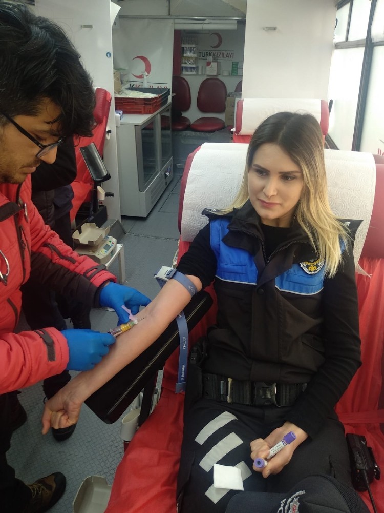 Tarsus polisinden kök hücre bağışı 