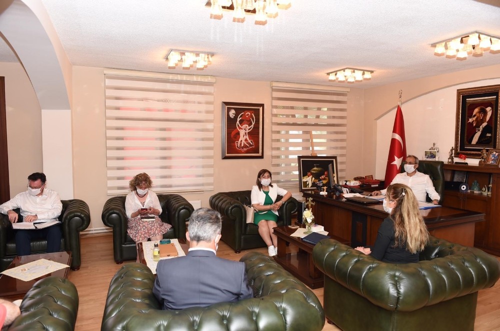 Tarsus’ta 179 mahalle meclis üyelerine paylaştırıldı 