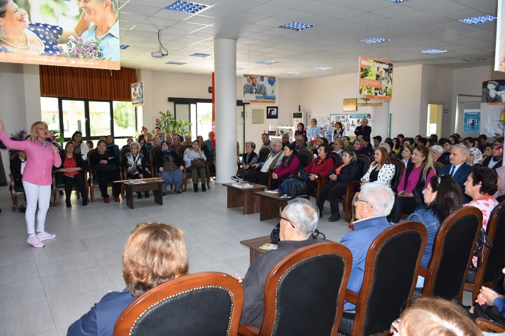 Tarsus’ta ’8 Mart Dünya Kadınlar Günü’ kutlanıyor 