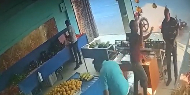 Tarsus’ta alacak- verecek kavgası: 1 yaralı