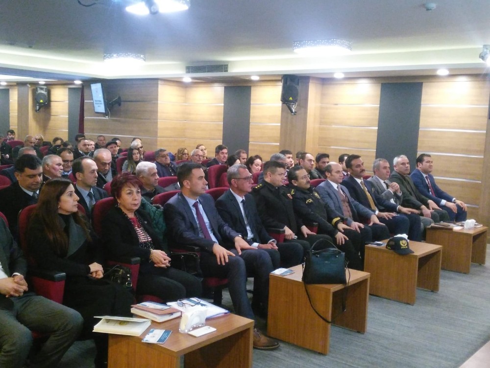 Tarsus‘ta muhtarlara bilgilendirme toplantısı 