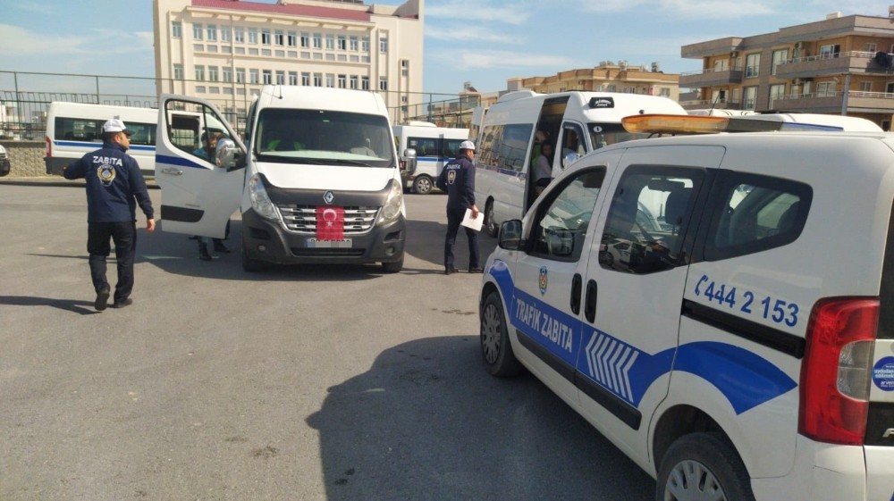 Tarsus’ta toplu taşıma araçları denetleniyor 