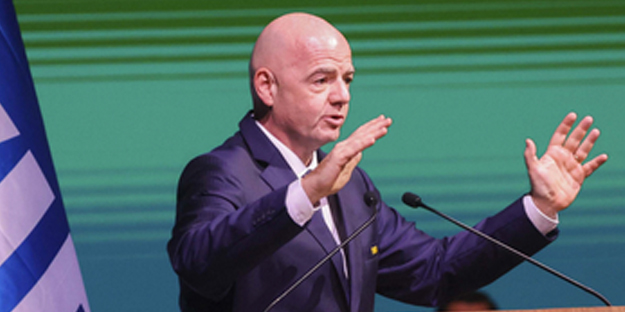 Tartışmalara son noktayı FIFA koydu! Yeni kararları herkesi şaşırttı… Mavi Kart kullanılacak mı?