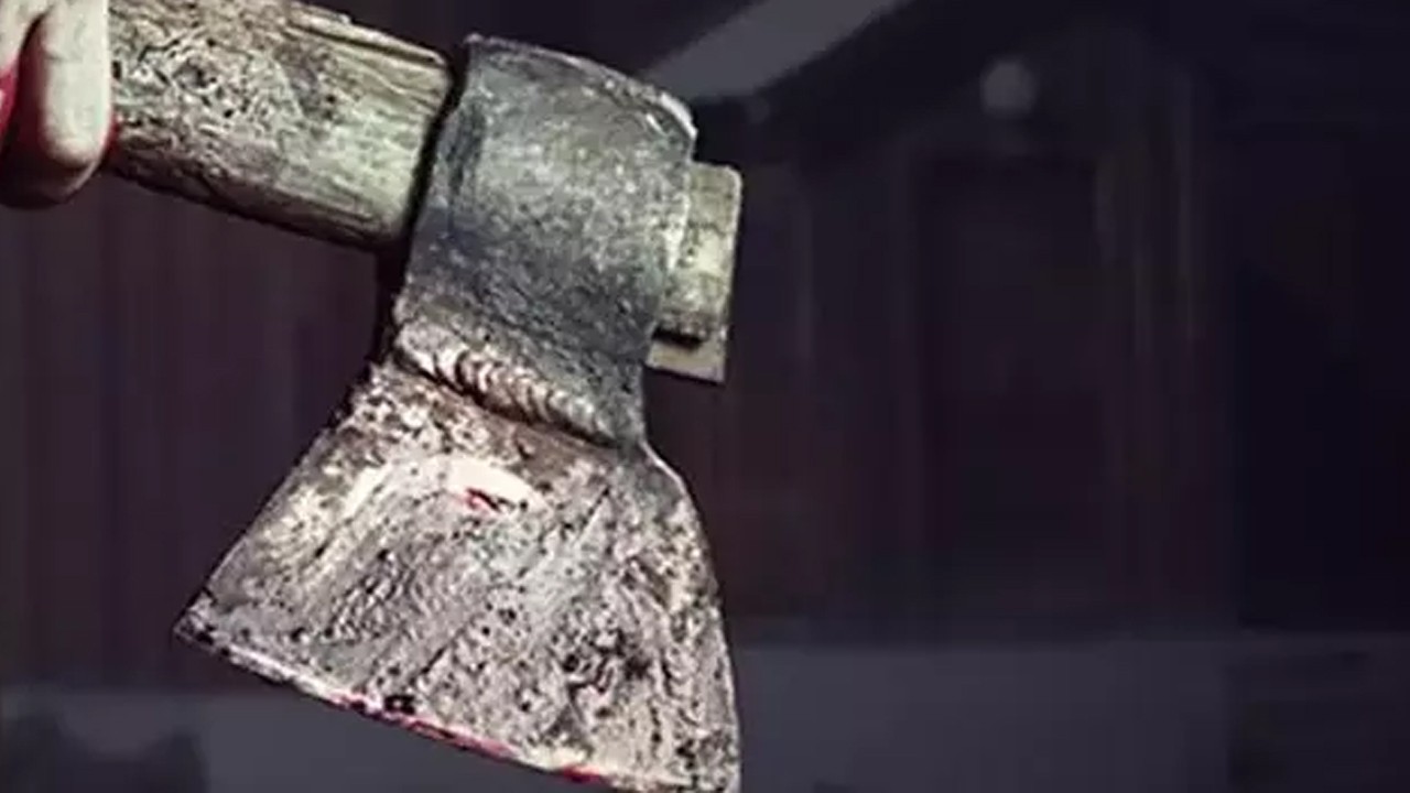 Tartıştığı babasını baltayla katletti