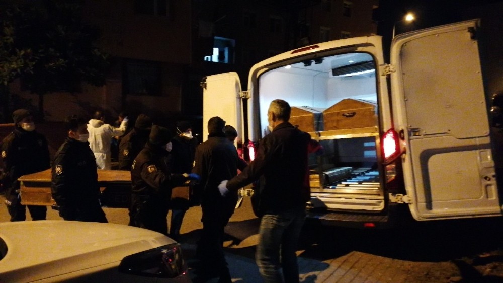 Tartıştığı eşini bıçaklayarak öldürdü, 8 saat sonra cinayeti itiraf etti 