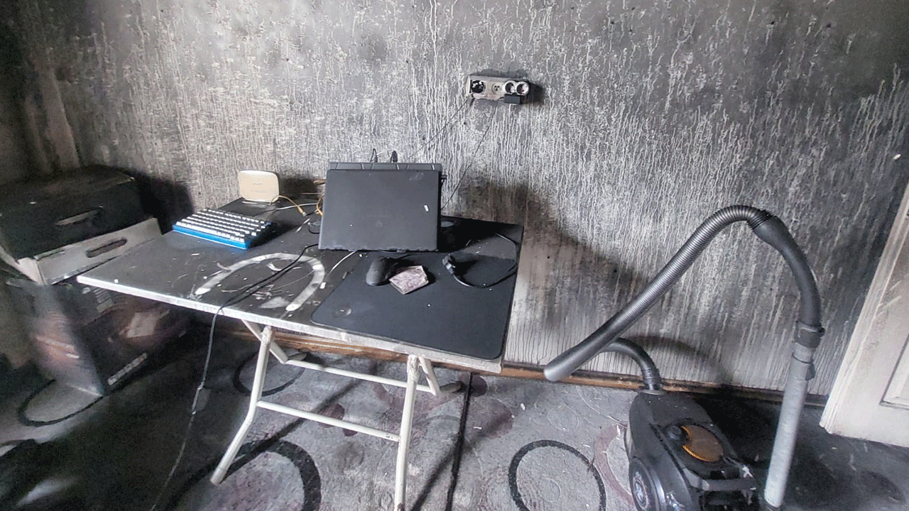 Tartıştığı eski eşinin evini ateşe verip teslim oldu