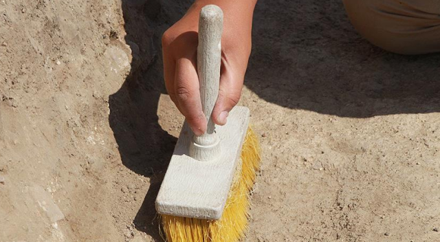 Taş devrine ışık tutacak mezar bulundu