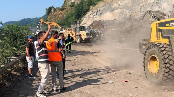 Taş ocağında patlatma heyelana sebep oldu!