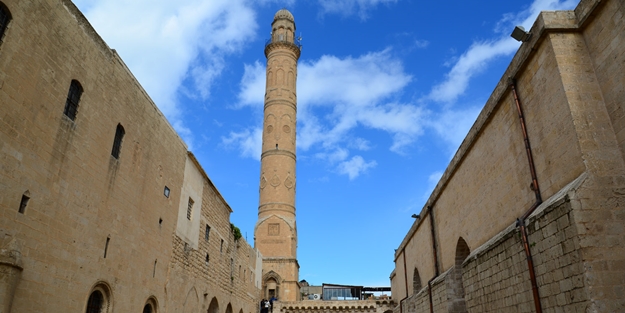 Taş şehrin simgesi: Mardin Ulu Camii