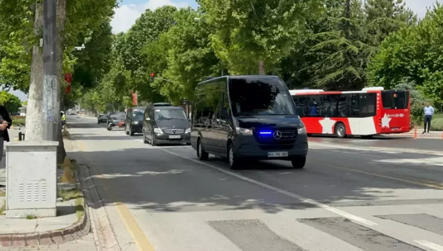 Tasarruf ayrıntısı! Bakan’ın konvoyunda sürpriz