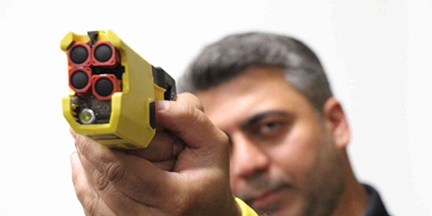 TASER-7 Türkiye'de! Öldürmeden etkisiz hale getiriyor