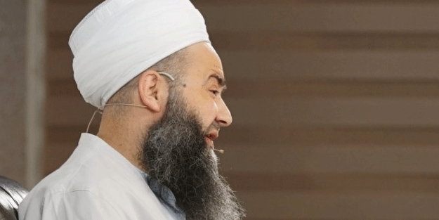 Taşı gediğine koydu! İsrail'in hastane saldırısını kınayan Ahmet Hoca'dan müthiş yorum