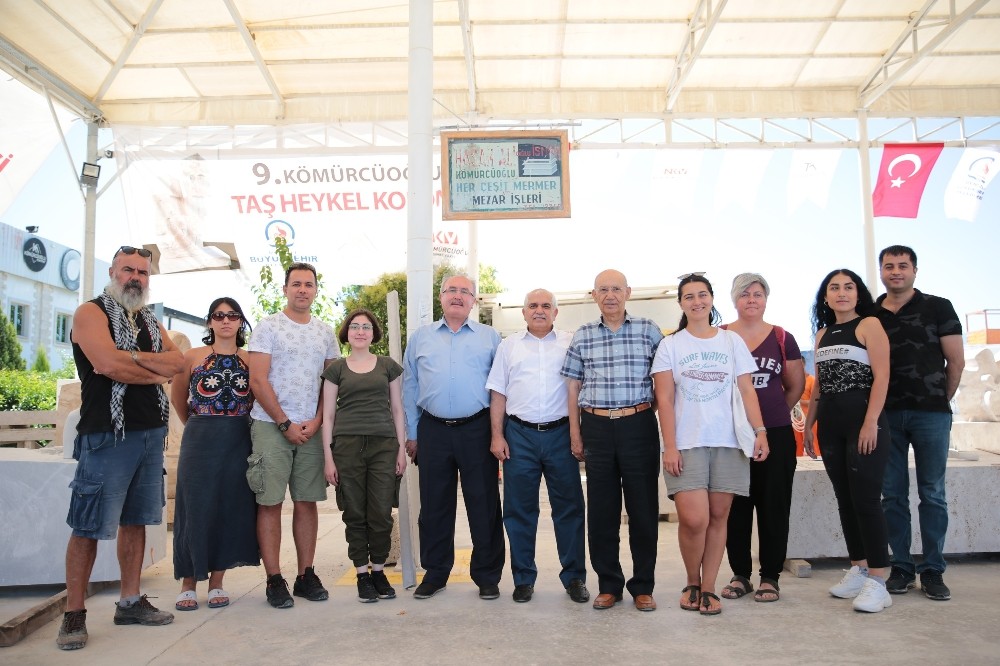 Taşı sanata dönüştürenler Denizli’de 