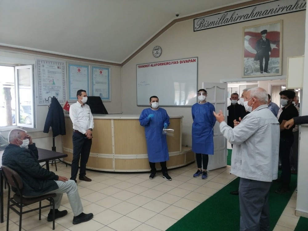 Taşıyıcı esnafı’na sağlık çalışanları eğitim verdi 