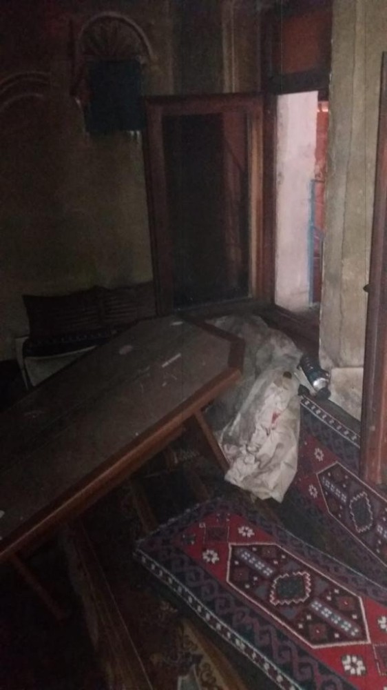 Taşkınpaşa köyünde soba yangına neden oldu 