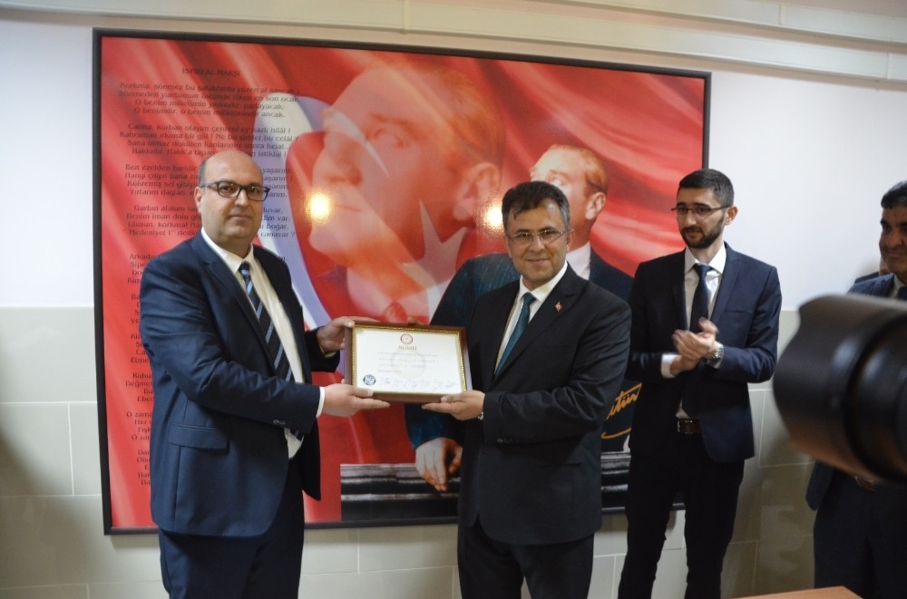 Taşköprü Belediye Başkanı Çatal, mazbatasını aldı 