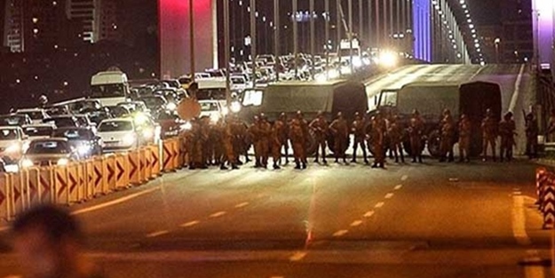 Tatbikat var diye 'kandırılıp' köprüye götürülen ana kuzuları: ''Ordu yönetime el koydu. Tayyip yok, güneşli günler bizi bekliyor''