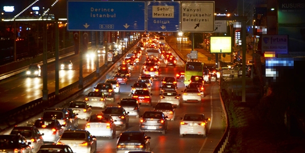 Tatilciler İstanbul'a dönüş yolunda!